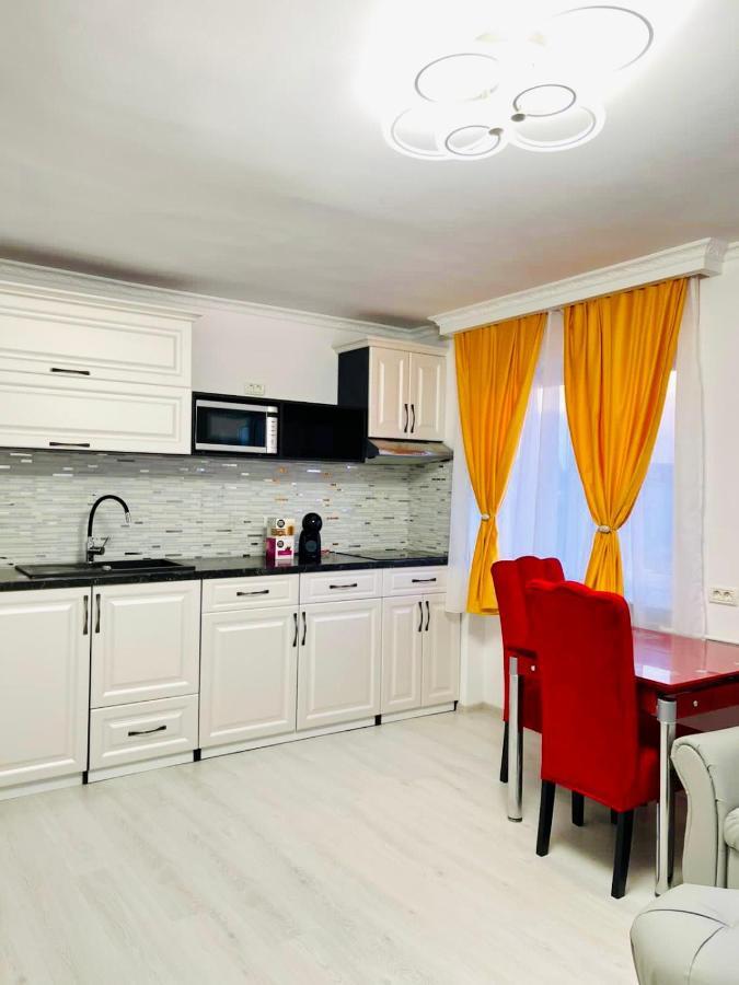 Apartament Premium Isabella 阿拉德 外观 照片